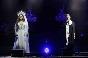 Băcăuanul Narcis Iustin Ianău, în concert cu Sarah Brightman