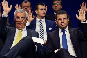VIDEO Sibienii din ALDE dau asigurări că nu îl părăsesc pe Tăriceanu, pentru Ponta