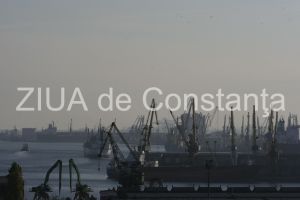Constanta. Cate nave sunt avizate pentru sosire in porturile maritime romanesti. Cele mai multe sunt pentru descarcare