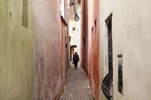 Amendat pentru că şi-a artătat iubirea pe zidurile străzii Sforii