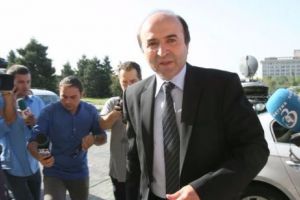 „Doamna Kövesi să vă facă şi dumneavoastră ceea ce ne-a făcut nouă”. Replica ministrului Justiţiei, Tudorel Toader, la adresa unor parlamentari germani, care susţin candidatura Laurei Codruţa Kovesi la şefia Parchetului European