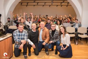 După ce a citit în BIHOREANUL despre FuckUp Nights, milionarul George Haber din Silicon Valley a venit la Oradea să vorbească despre eşecuri (FOTO/VIDEO)