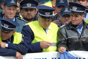 Poliţiştii aşteptaţi doar să păzească Summit-ul UE, nu să protesteze în Sibiu