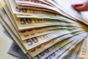 Anunţ pentru toţi românii! Ce ajutor se majorează cu 1 000 de lei