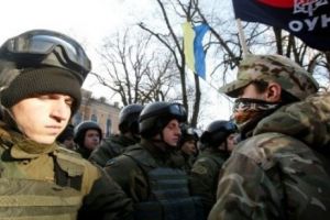 SECȚIE de POLIȚIE luată cu ASALT. Forţele de ORDINE au intervenit în FORȚĂ