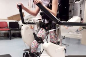 Diana, o fetiţă de 10 ani din Timişoara care suferă de o boală genetică rară, are nevoie de ajutor