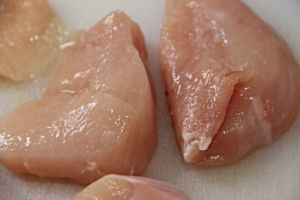 Alertă! Carne de pui contaminată cu insecticid