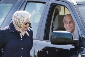 Prinţul Philip, în vârstă de 97 de ani, renunţă la permisul de conducere, după un accident