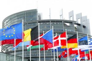 E plin de spioni ruşi şi chinezi la Bruxelles. Diplomaţii europeni au fost avertizaţi de prezenţa lor