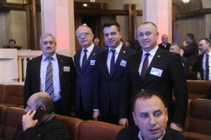 Deputat Eugen Neata: Îl felicit pe primarul oraşului Horezu, Nicolae Sărdărescu, pentru că a reuşit să dea drumul la pârtia de schi!