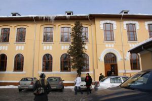 TÂRGOVIȘTE: O sală de sport de 900 mp va fi construită la Colegiul Naţional „Contantin Carabella”