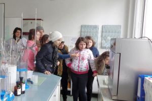 Elevii revin la şcoală – Când va fi următoarea vacanţă