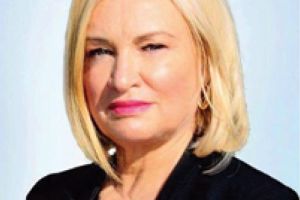 Deputat PSD Prahova, Rodica Paraschiv: Asistăm cu uimire şi cu dezgust la un alt spectacol jucat de acoliţii unui sistem care vrea să renască!