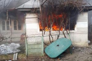 Un bătrân, mort în incendiul de la Pufeşti