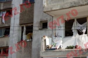 APARTAMENT DISTRUS de EXPLOZIA unei BUTELII, la Constanţa
