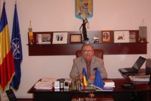Schimonoseala politică românească în contextul spiritual al Piramidei lui Maslow