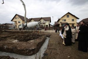 FOTO Se construieşte o grădiniţă în Cartierul Arhitecţilor – Nu e făcută de Primărie