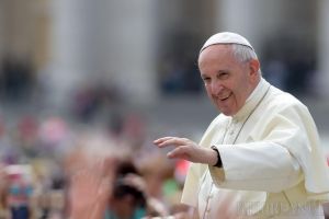 Orădenii, ajutaţi de Episcopia Greco-Catolică şi de parohiile din oraş să ajungă la întâlnirea cu Papa Francisc de la Blaj