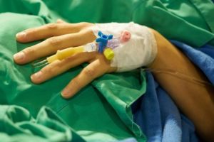 Gripa a făcut noi victime. Bilanţul morţilor a ajuns la 107