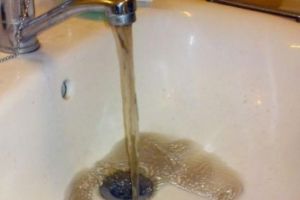 Avertisment inca valabil! Mii de locuitori din Ploieşti nu au voie să bea apă de la robinet