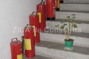 Doua societati vor furniza stingatoare de incendiu cu presiune permanenta pentru Sucursala CNE Cernavoda (document)
