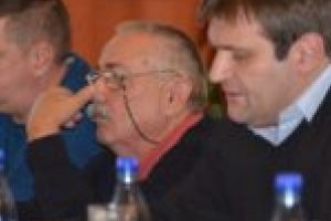 Birocraţia îngreunează munca aleşilor locali din Caransebeş, dar legea trebuie respectată