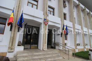 Mai multi directori din Consiliul Judetean Constanta si oameni de afaceri, condamnati in prima instanta. Azi, un nou termen la Inalta Curte 