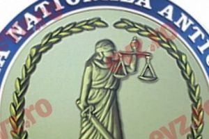 Patron arădean trimis în judecată de DNA. A mituit timp de doi ani un funcţionar de la Apele Române