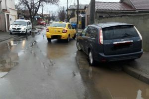 Accident rutier pe strada Hatman Luca Arbore din Constanta. Doua masini implicate. O victima (galerie foto)