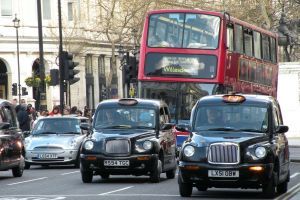 Copilul tău este pasionat de LIMBA ENGLEZĂ? Cum poate câştiga o excursie în Marea Britanie