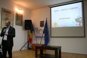 Primarii, rugaţi să cumpere cărţi noi pentru ca elevii să fie atraşi mai mult de lectură
