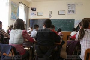 Un preşcolar cu gripă în Timiş. Sute de elevi cu infecţii respiratorii