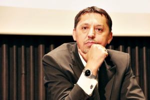 Sătmăreanul ce tratează boli psihologice cu ajutorul roboţilor