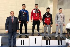 „Fraţi” într-ale performanţei