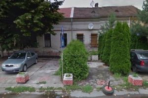 Șari Neni se vinde iar cu 180.000 de euro. Bordelul, oferit pentru a cincea oară primăriei