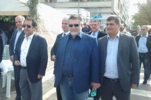 Politicienii prahoveni se imbraca DEZASTRUOS. Topul celor mai bine si prost imbracati