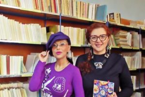 „Biblioteca te citeşte”, la Şcoala „Nicolae Iorga”. Povestea prinţeselor dulci, transformată în acadea