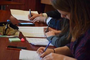 Simularea examenelor naţionale ar urma să înceapă pe 11 martie, la testare participând, ...