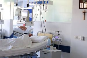 Decesul cu numărul şapte, din cauza gripei, în Timiş. Bărbatul suferea şi de alte afecţiuni