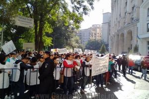 Nemuţumirile grefierilor răbufnesc! Aceştia ar putea bloca instanţele