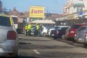 I s-a făcut rău la volan şi a lovit două maşini!