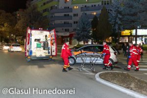 Deva: Bătrână lovită grav pe trecerea de pietoni (GALERIE FOTO)