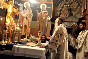 IPS Varsanufie: Priveghere şi Liturghie arhierească pentru cinstirea Icoanei Maicii Domnului „Portăriţa” de la Mănăstirea Antim