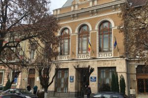 Primăria Devei şi-a făcut procedură anti-corupţie cu bani europeni