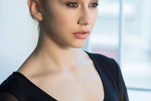 Ana Maria Malairău, studenta model