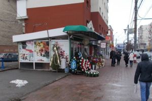 Controale printre comercianţii de obiecte funerare