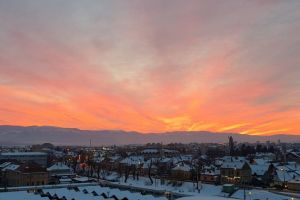 Veşnicul scandal olteni – sibieni continuă, iar cerul a fost de vis miercuri la Sibiu