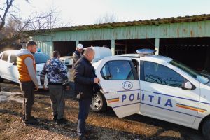 FOTO: Bătaie la Izvoarele! Patru tineri au ajuns în arest