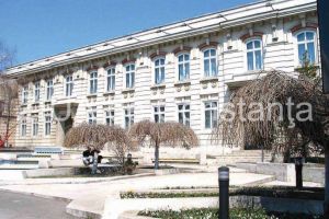 Expozitia de pictura Dobrogea in creatia micilor maestri, la Muzeul de Arta Constanta