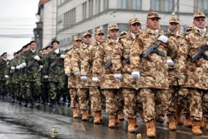 Românii au cea mai mare încredere în armata naţională şi în NATO